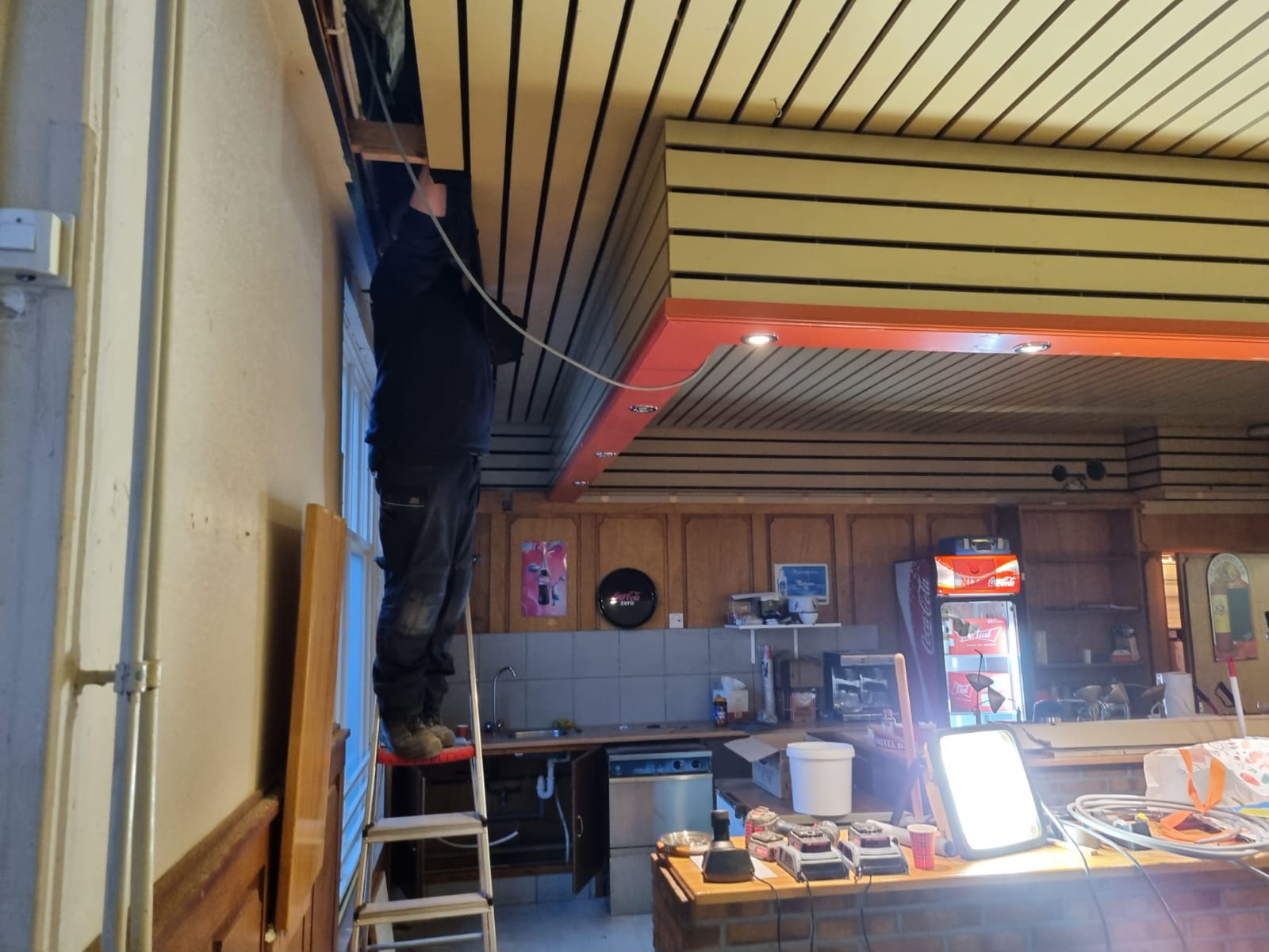 Elektra bar